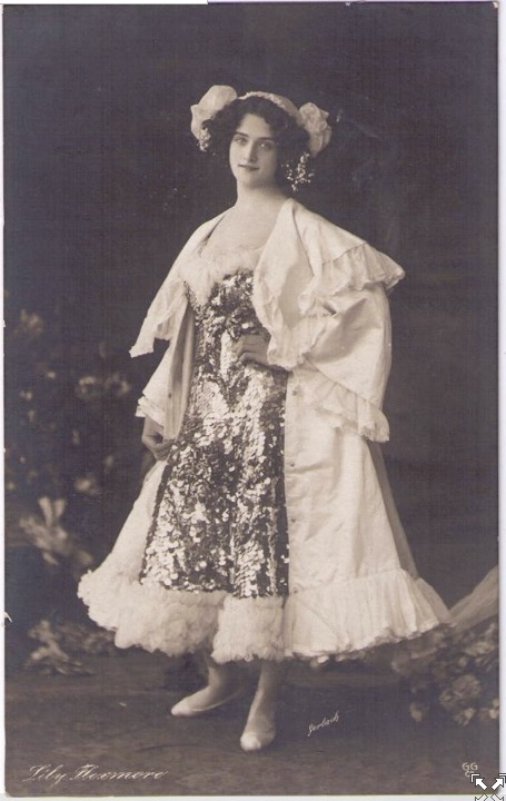 Lily Flexmore Costume by Gerlach